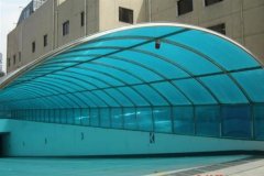 搭建陽(yáng)光板雨棚的優(yōu)勢(shì)